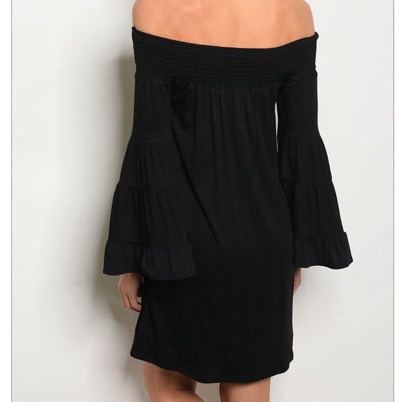 LAST/ Med Black Off-Shoulder Bell Sleeve LBD - Picture 3 of 5